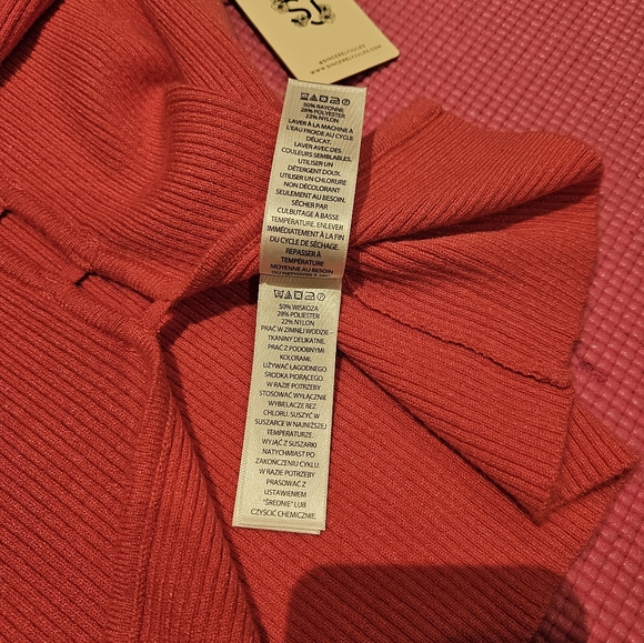 Crop Top Long Sleeve Shirt for Women - Picture 7 of 8